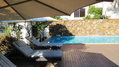 Bayview Beachfront Apartments, In Town Right On The Beach - Accommodation Cooktown 19