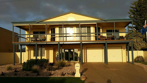Beachside Escape On The Esplanade - Accommodation Cooktown 0