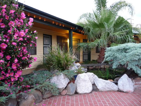 Ten Dollar Town Motel - Accommodation Cooktown 3