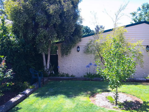 Ten Dollar Town Motel - Accommodation Cooktown 22