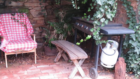 The Pig And Whistle - Accommodation Cooktown 2