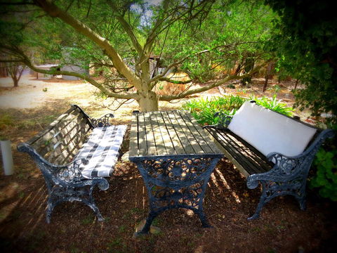 The Pig And Whistle - Accommodation Cooktown 6