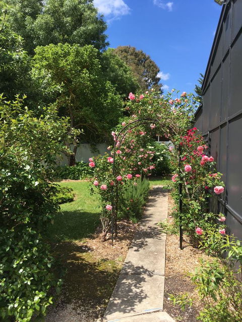 Hilltop Too - Accommodation Cooktown 5