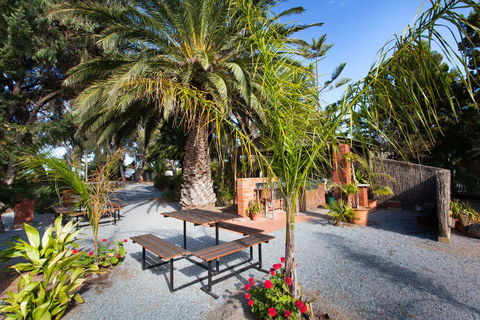 Modra\'s Apartments - Accommodation Cooktown 19