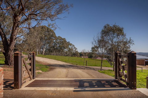 Angaston Saleyards Luxury Accommodation - Accommodation Cooktown 31