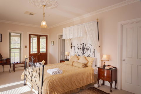 Angaston Saleyards Luxury Accommodation - Accommodation Cooktown 6