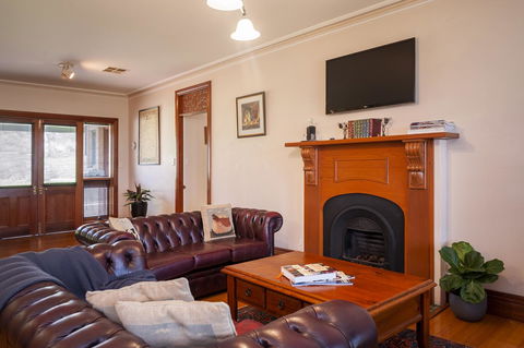 Angaston Saleyards Luxury Accommodation - Accommodation Cooktown 24