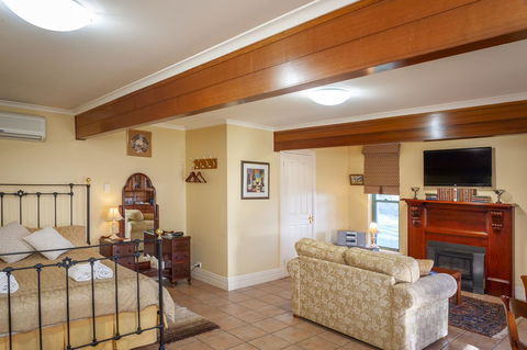 Angaston Saleyards Luxury Accommodation - Accommodation Cooktown 20