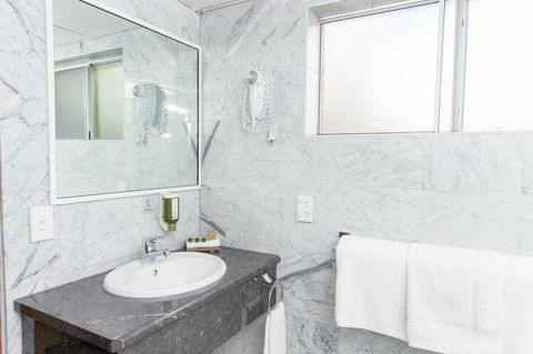 Bathurst Motor Inn - Accommodation Cooktown 20