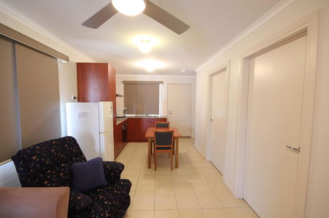 Port Vincent Motel & Apartments - Accommodation Cooktown 8