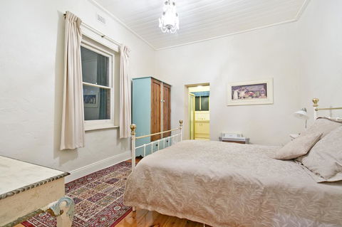 Vineyard Cottage BnB - Accommodation Cooktown 6