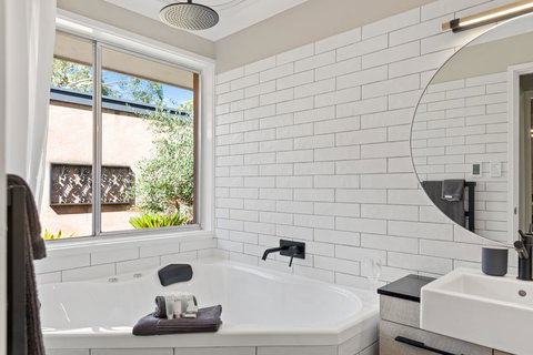 Adelaide Hills Retreats - Accommodation Cooktown 17