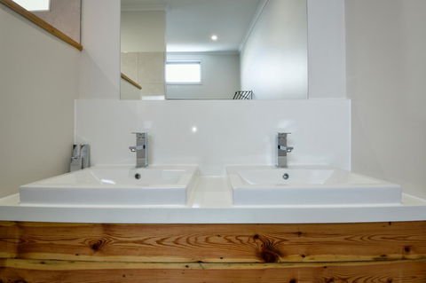 Great Northern Lodge - Accommodation Cooktown 19