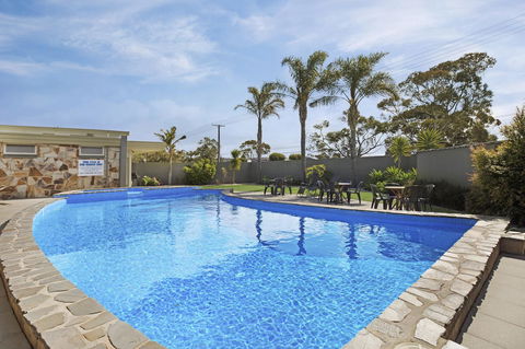 Adelaide Road Motor Lodge - Accommodation Cooktown 0