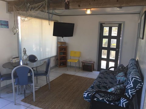 SHAKIN' SHACK - Accommodation Cooktown 14