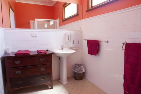 The Fruiterer's - Accommodation Cooktown 13