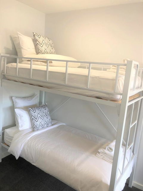 The Avenue Inn - Accommodation Cooktown 26