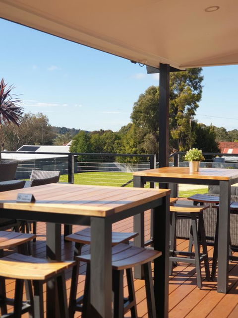 The Avenue Inn - Accommodation Cooktown 1
