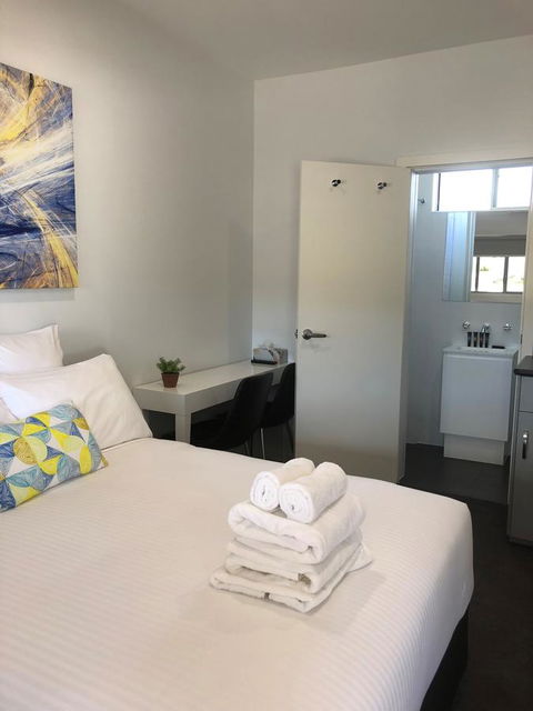 The Avenue Inn - Accommodation Cooktown 25