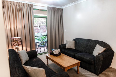 The Belmore Apartments Hotel - Accommodation Cooktown 25