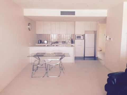 Breakwater Apartment - Accommodation Cooktown 10