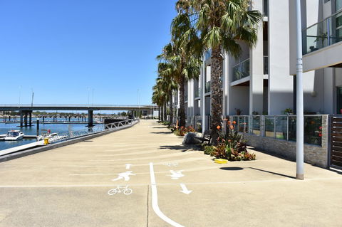 Breakwater Apartment - Accommodation Cooktown 5
