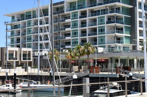 Breakwater Apartment - Accommodation Cooktown 0