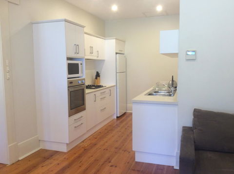 Parkview Apartment - Grandview House & Apartments - Accommodation Cooktown 4