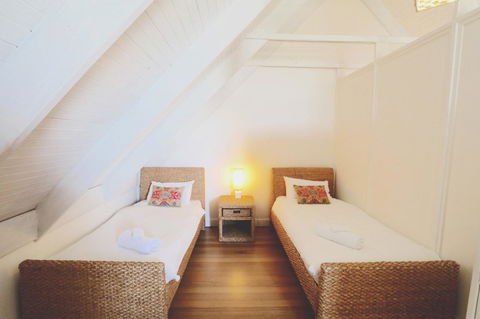 Caledonian Inn - Accommodation Cooktown 9