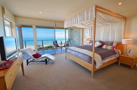 Adelaide Luxury Beach House - Accommodation Cooktown 2