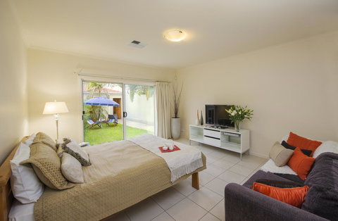 Adelaide Luxury Beach House - Accommodation Cooktown 33