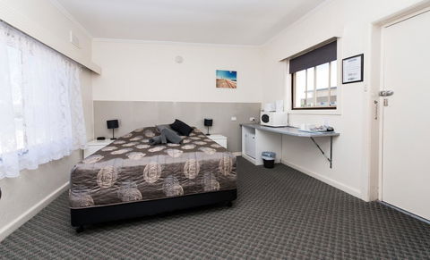 Blue Lake Motel - Accommodation Cooktown 4