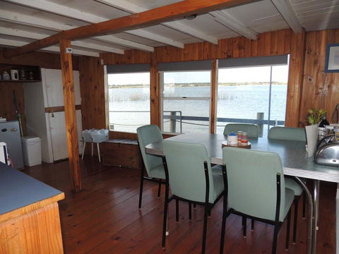 PS Federal Retreat Paddle Steamer Goolwa - Accommodation Cooktown 23