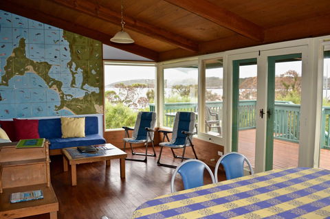 Dolphinview - Accommodation Cooktown 2