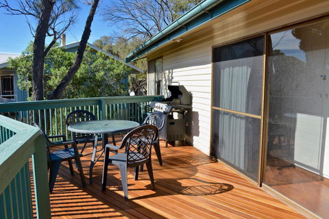 Dolphinview - Accommodation Cooktown 11