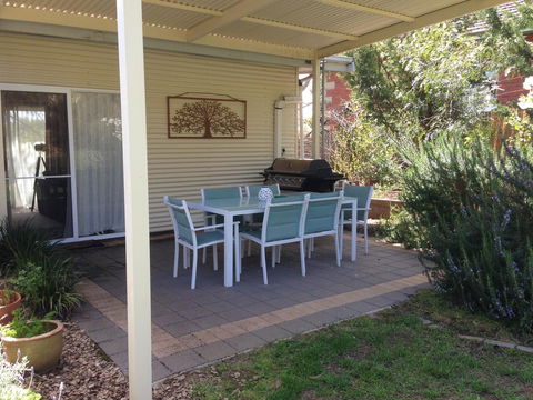 Jack\'s House B&B Clare - Accommodation Cooktown 5