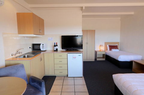 Harbour View Motel - Accommodation Cooktown 27