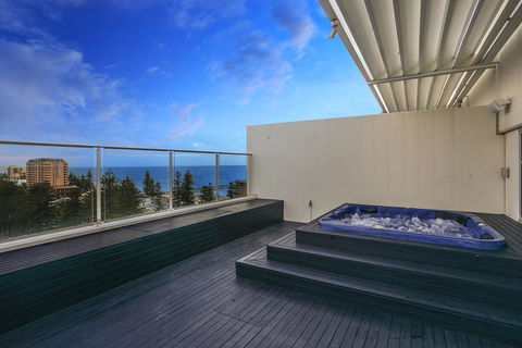 Glenelg Skyline Penthouse - Accommodation Cooktown 2