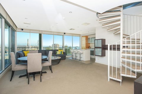 Glenelg Skyline Penthouse - Accommodation Cooktown 40