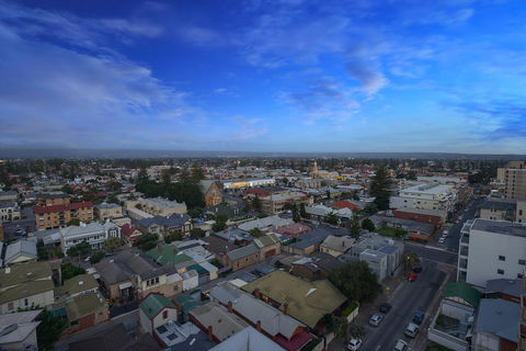 Glenelg Skyline Penthouse - Accommodation Cooktown 26