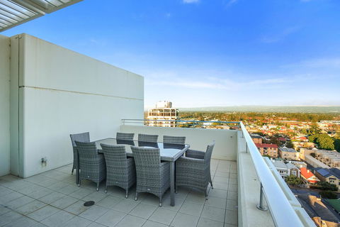 Glenelg Skyline Penthouse - Accommodation Cooktown 6