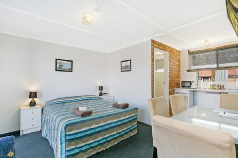 The Ocean Crest - Accommodation Cooktown 12
