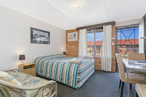 The Ocean Crest - Accommodation Cooktown 19