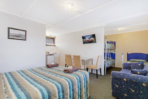 The Ocean Crest - Accommodation Cooktown 13