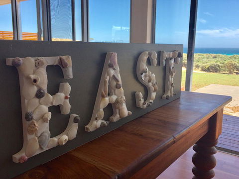 Middle River Beach House - East & West House - Accommodation Cooktown 19