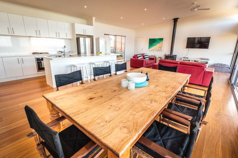 Middle River Beach House - East & West House - Accommodation Cooktown 3