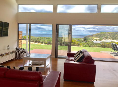 Middle River Beach House - East & West House - Accommodation Cooktown 20