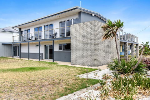 Esplanade Escape - Accommodation Cooktown 32