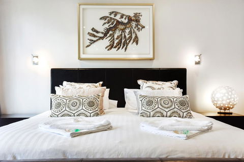 Esplanade Escape - Accommodation Cooktown 2