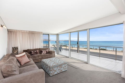 Esplanade Escape - Accommodation Cooktown 18